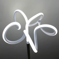 Lampadaire design LED boucles  -  ambiance 2 - MARIO