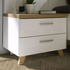 Table de chevet en bois finition blanc brillant - vue en ambiance - LIZA
