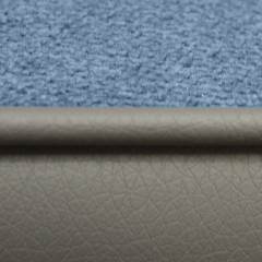 Fauteuil rotatif en tissu bleu avec accoudoirs en simili gris avec piètement en métal noir - zoom - BERGEN