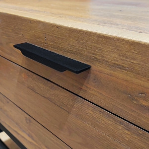 Table basse en bois de pin et métal noir 4 tiroirs - zoom poignée - INDUS