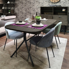 Table de repas extensible L180/220 cm en bois massif cendré et métal noir - vue en ambiance - BELLAGIO
