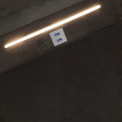 Table de chevet 2 tiroirs velours marron et pieds noir + éclairage LED + 2 prises USB  - zoom sur LED - URANUS