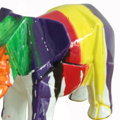 Statue éléphant géométrique en résine avec coulures de peinture multicolore 33 x 21 x 15 cm - zoom corps - ELEPH 8