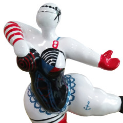 Statue femme dansant en résine avec corset rouge noir et bleu 22 x 33 x 13 cm - zoom haut statue - HULLA 02