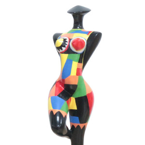 Statue silhouette de femme debout en résine avec formes multicolores 14 x 34 x 10 cm - zoom haut statue - SENORA