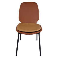 Chaise en simili marron avec coussin d'assise & pieds métal noir - vue de face - BETTER