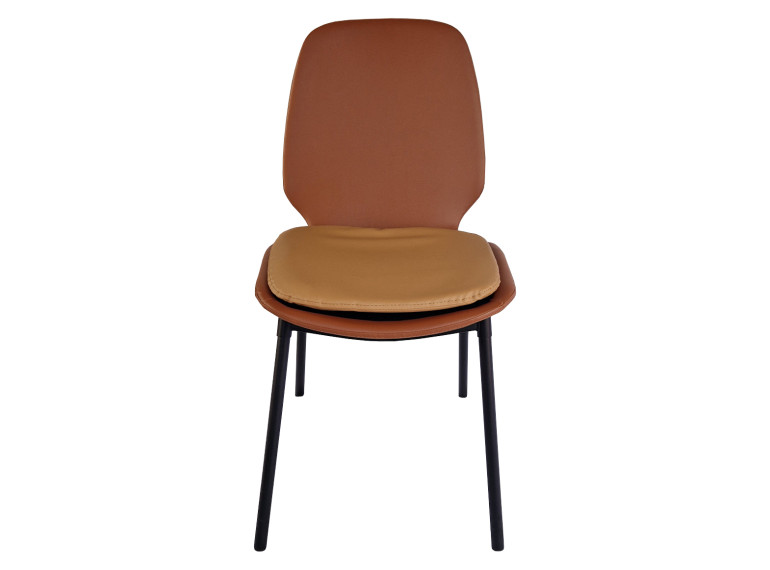 Chaise en simili marron avec coussin d'assise & pieds métal noir - vue de face - BETTER