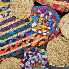 Tapis en jute tressée ovale multicolore artisanat indien 90cm - YEOLA - zoom sur matière jute 2