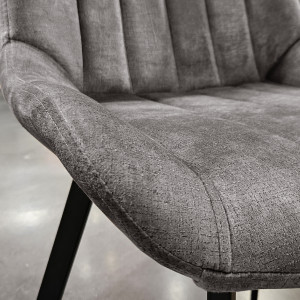 Chaise capitonnée en velours gris et pieds métal noir - EMMA - zoom assise en velours