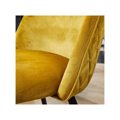 Chaise en velours dossier capitonné jaune pieds métal Noir- SANSA - zoom de l'assise