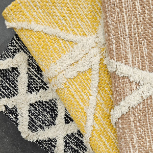Tapis ethnique jaune en coton avec motifs et franges 120x180cm - MARA - vue autres coloris