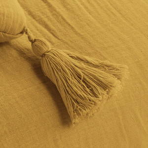 Coussin en gaze de coton 40 x 40 cm à pompons - jaune safran - GAIA