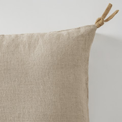Coussin en tissu déhoussable 45 x 45 cm à pompons - beige - SOLINE